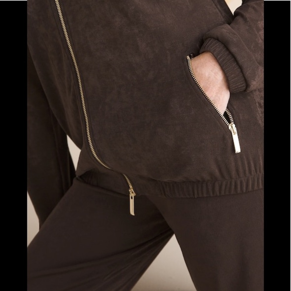Chicos woman’s Travelers Classic Bomber Jacket - Picture 4 of 8
